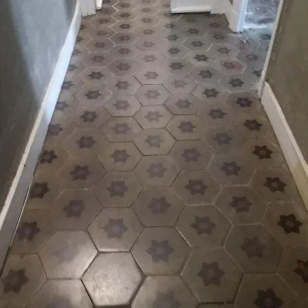 2 Bedroom Center Ville 1st Floor Wifi